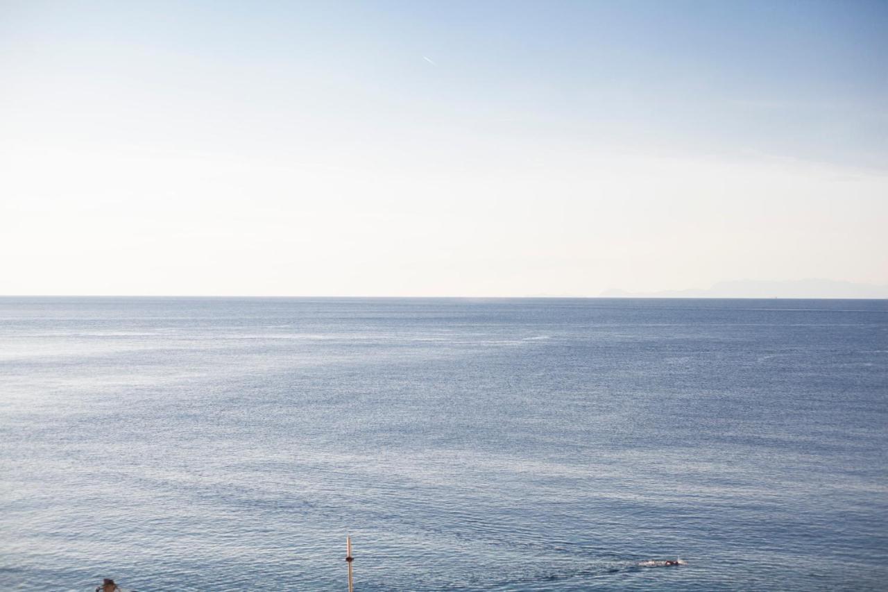 Sea Side Rooms Rhodes City Esterno foto