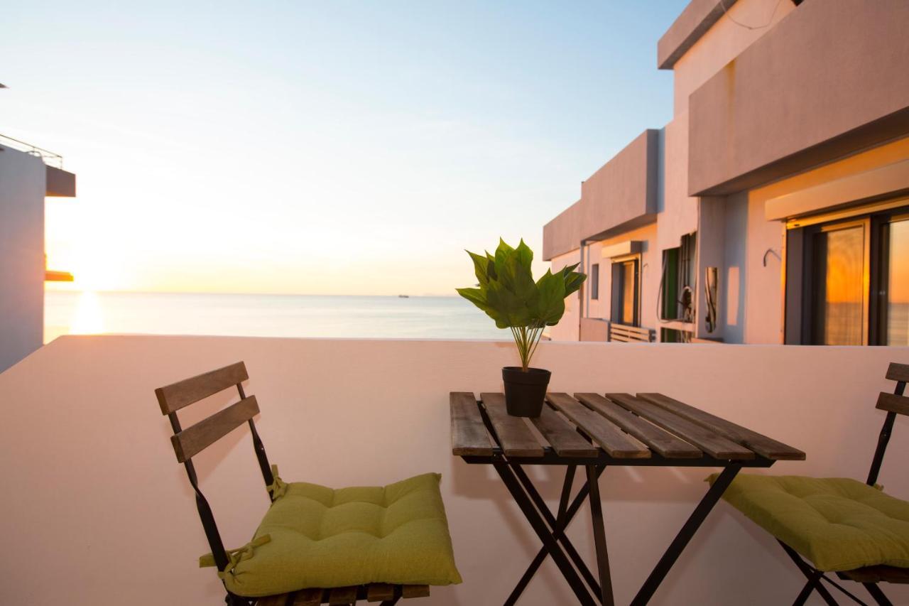 Sea Side Rooms Rhodes City Esterno foto