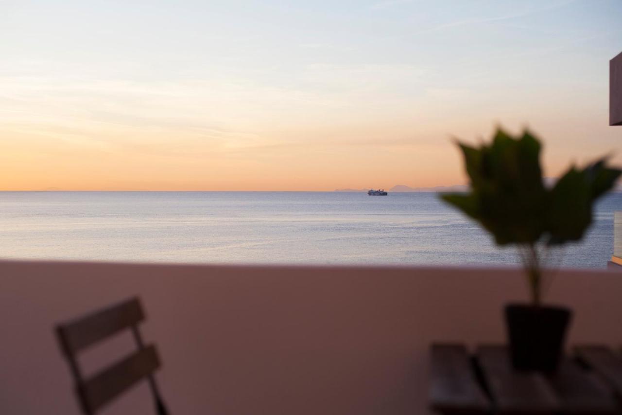 Sea Side Rooms Rhodes City Esterno foto