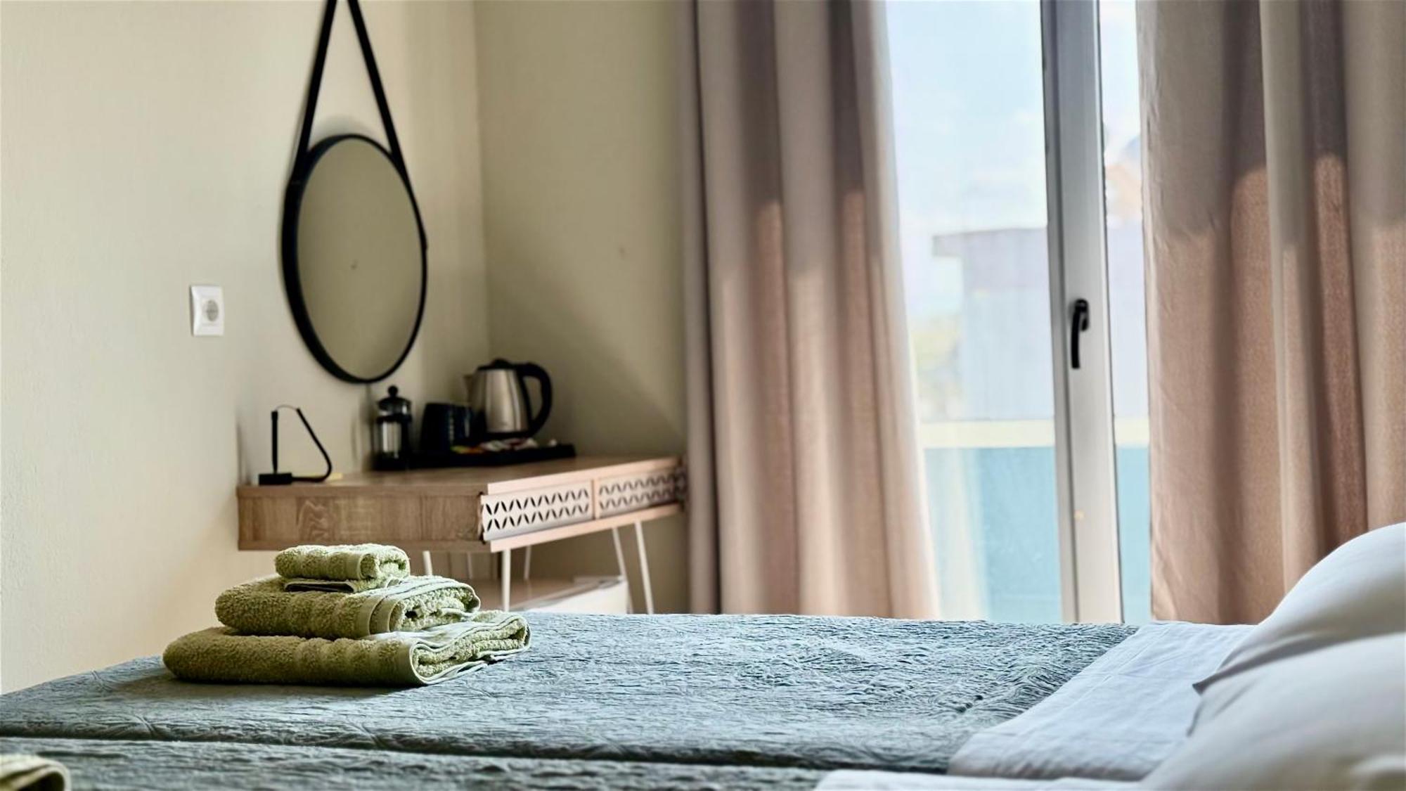 Sea Side Rooms Rhodes City Esterno foto